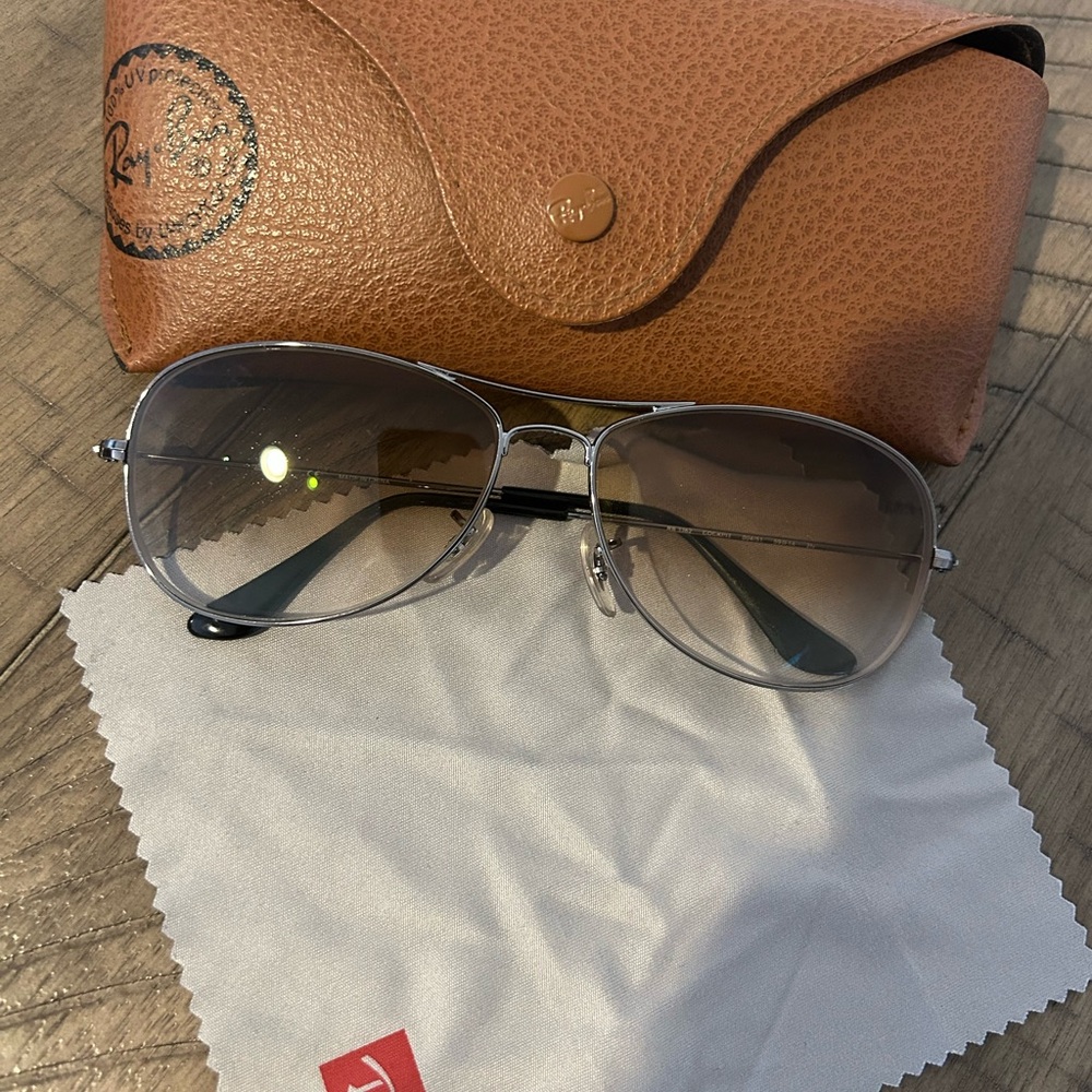 Ray-Ban Silver Aviator Sunglasses
